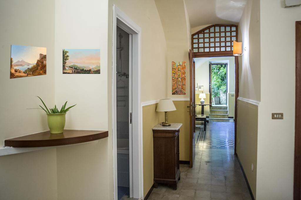 Casa Vacanze Amedeo Napoli Eksteriør bilde
